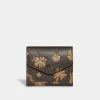 Best Sale 🌟 Coach Floral Printed Leather Wyn Small Wallet 😀