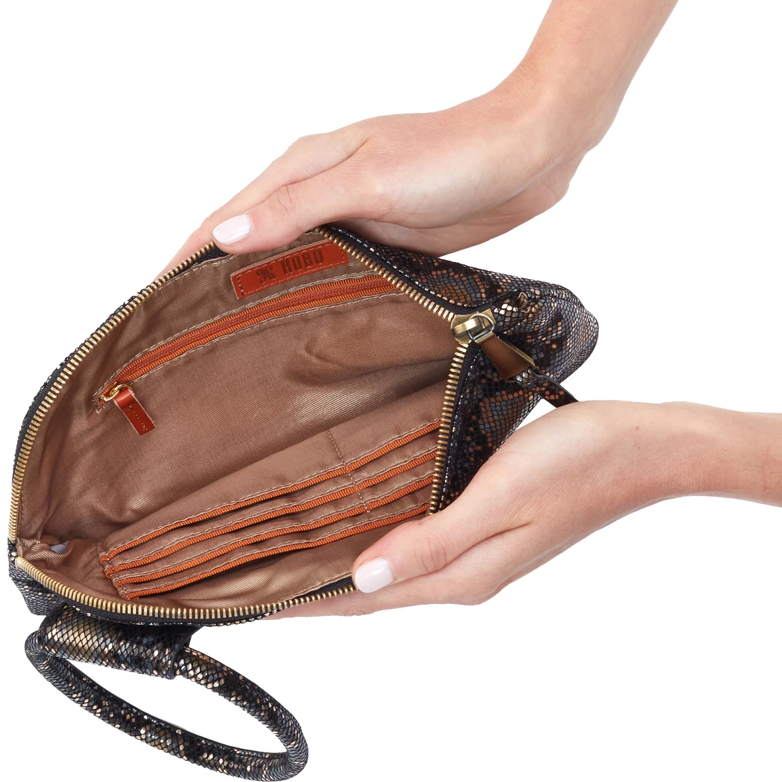 Best reviews of โค๏ธ Hobo Sable Wristlet ๐ - Image 3