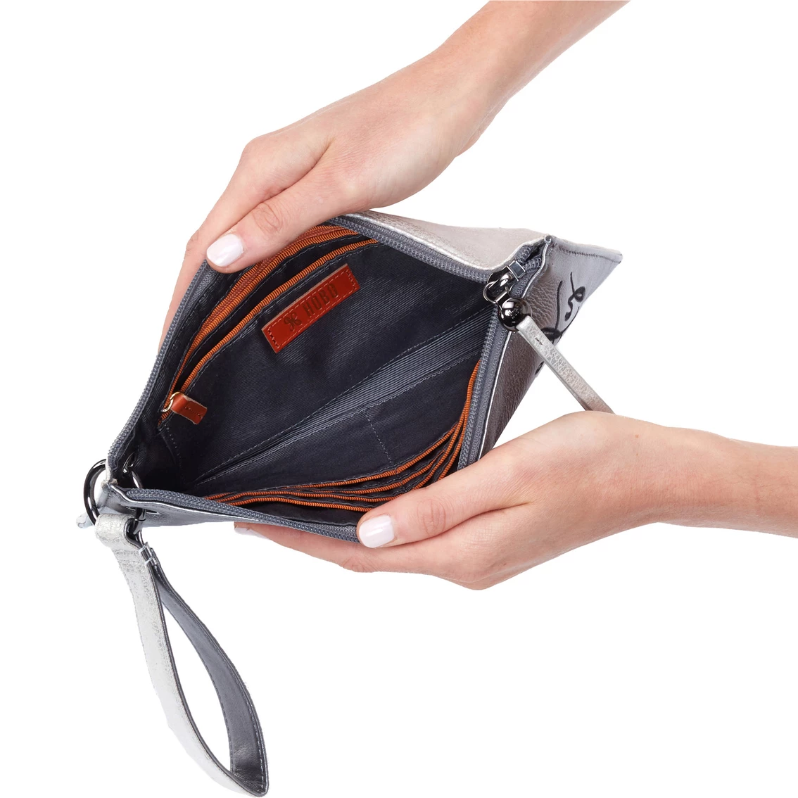 Flash Sale โจ Hobo Vida Wristlet ๐ฅฐ - Image 3