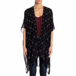 Brand new 😀 Just Jamie Embellished Box Pattern Solid Kimono 🌟