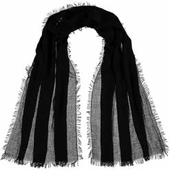 New 🔥 V Fraas Solid Oblong Scarf 🔥