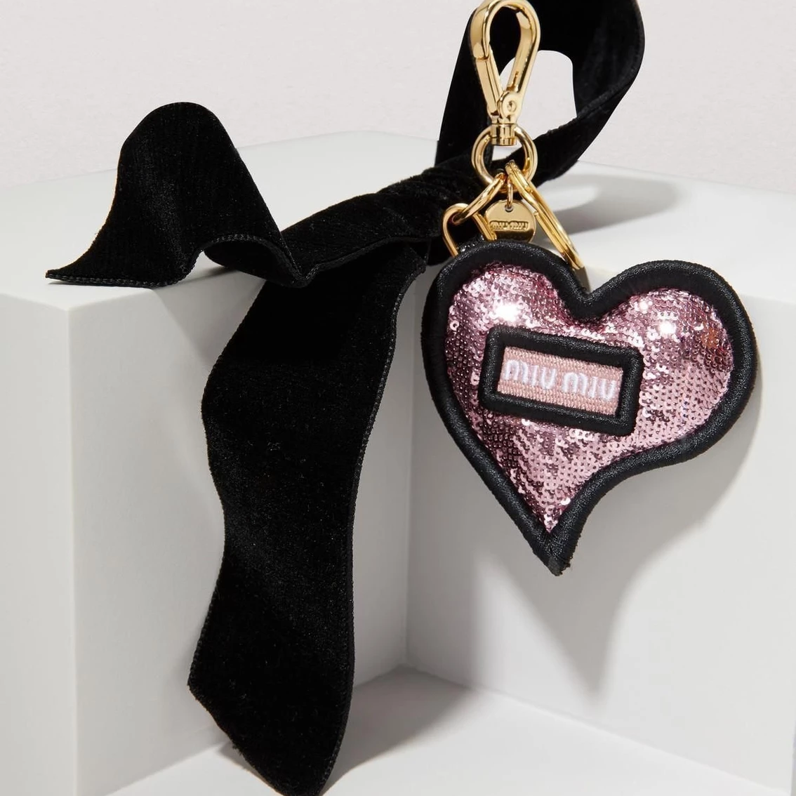 New π Miu Miu Trick In Pelle Rosa Pink Sequined Heart Key Ring 5TL214 π - Image 2