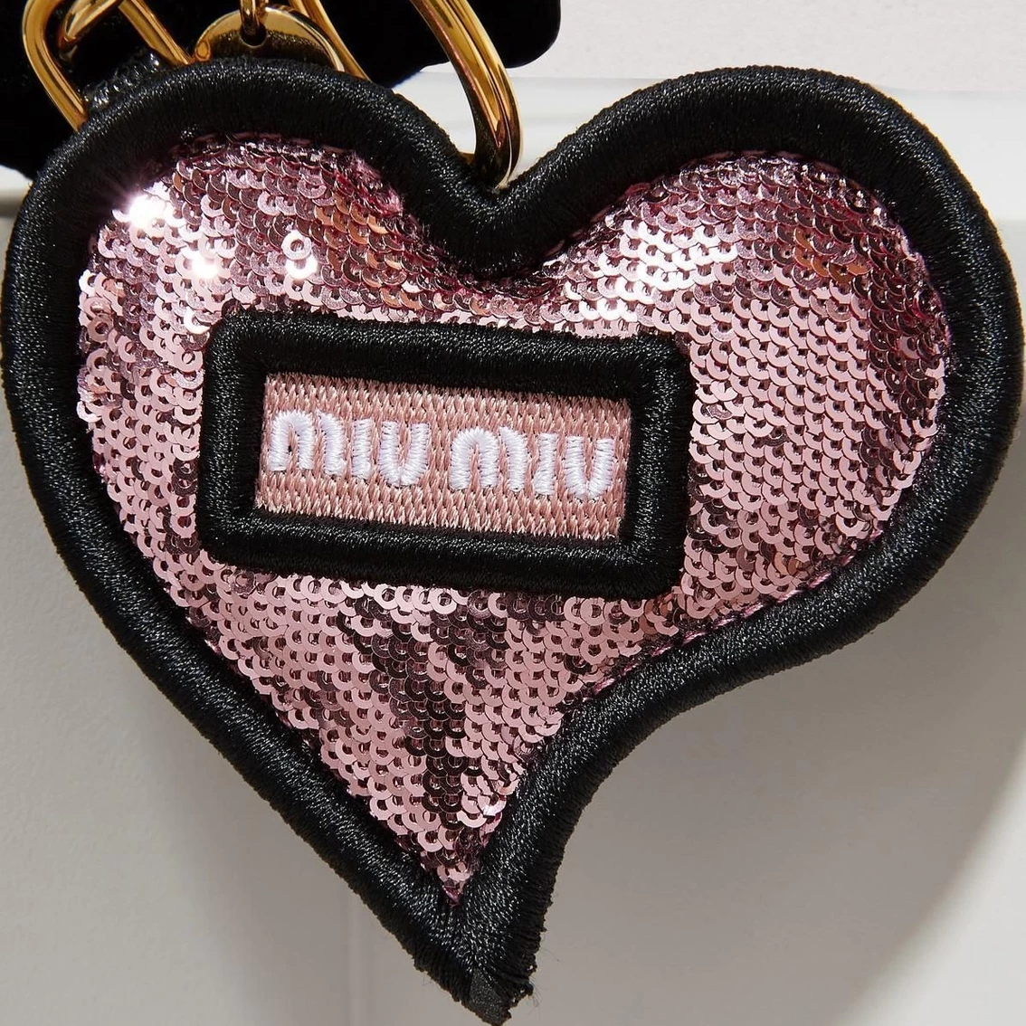 New π Miu Miu Trick In Pelle Rosa Pink Sequined Heart Key Ring 5TL214 π - Image 3